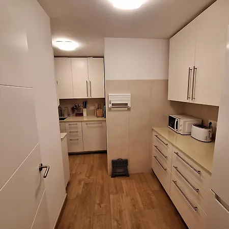 1a Linea Anri Апартаменты